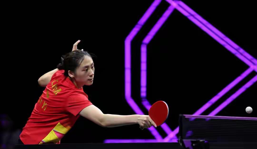 昙花一现呢, 乓球队重点