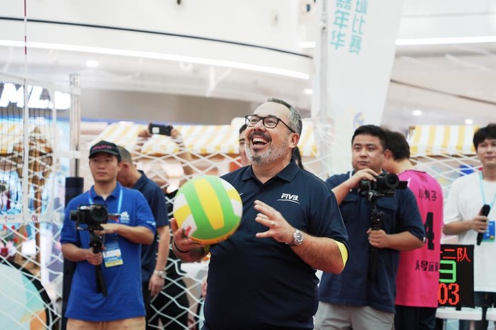 正值世界男, src