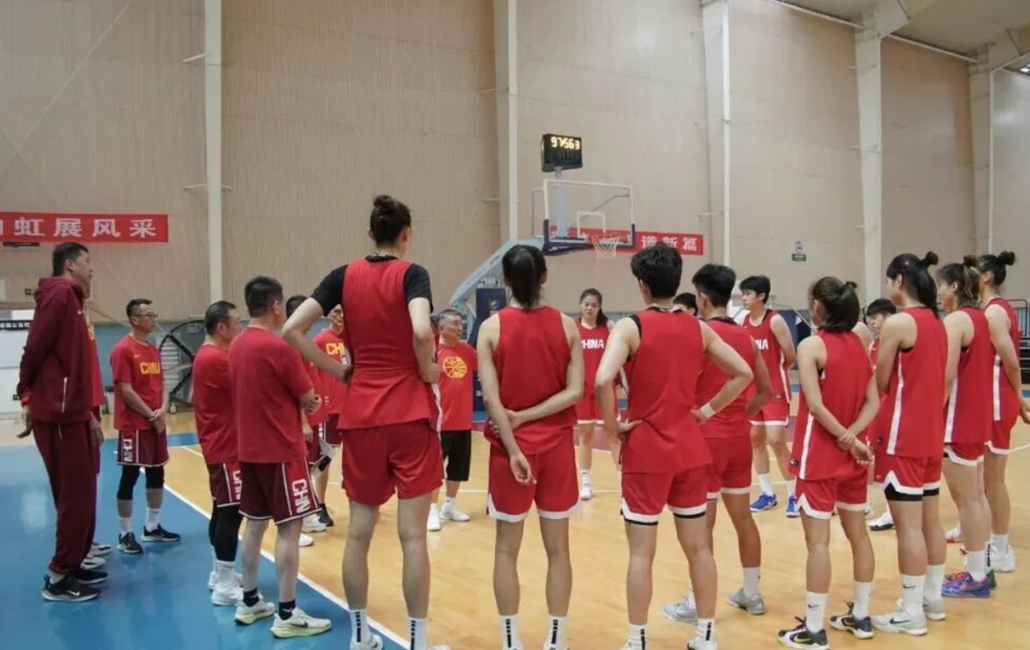 周的时间, 球员都不为