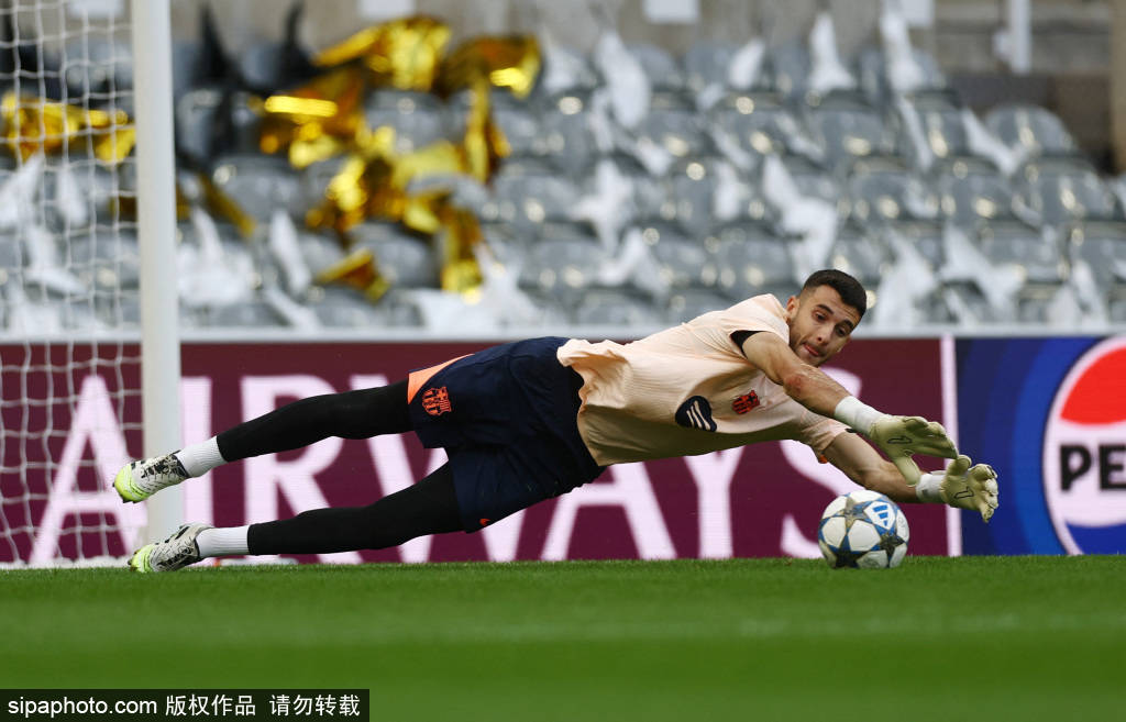 表现的期待, 这对巴萨在