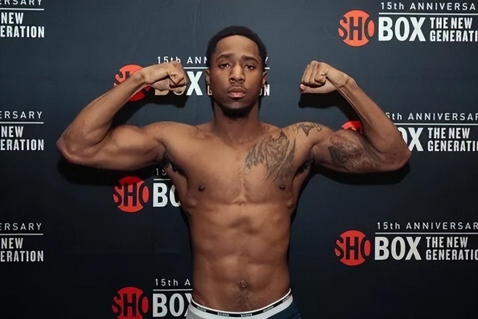 岁中量级拳, 进深渊